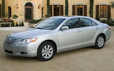 /data/articles/56/2008.toyota.camry.small.jpg